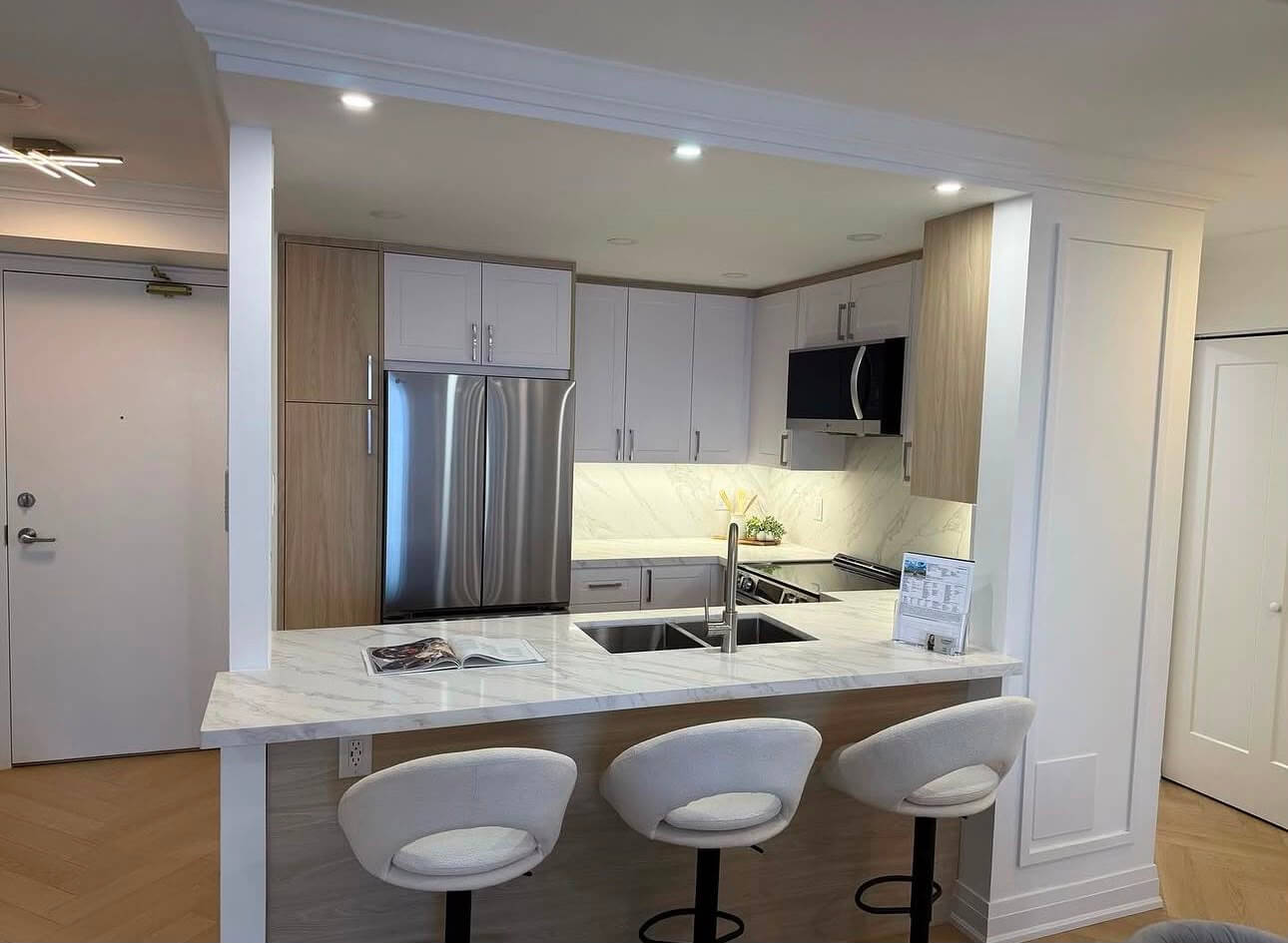 Bright White Kitchen Renovation in Mississauga